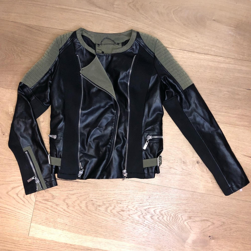 HAUTELOOK FAUX LEATHER JACKET